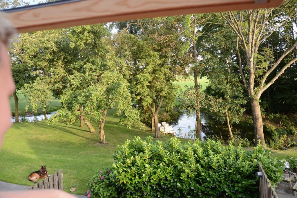 Appartementen Verhuur De Trijehoek Stiens Bagian luar foto